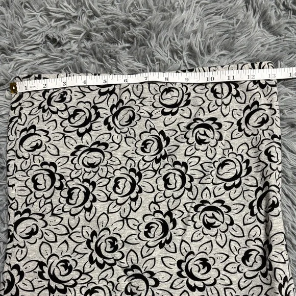 Y2k Gray Floral Tube Top - Picture 12 of 14